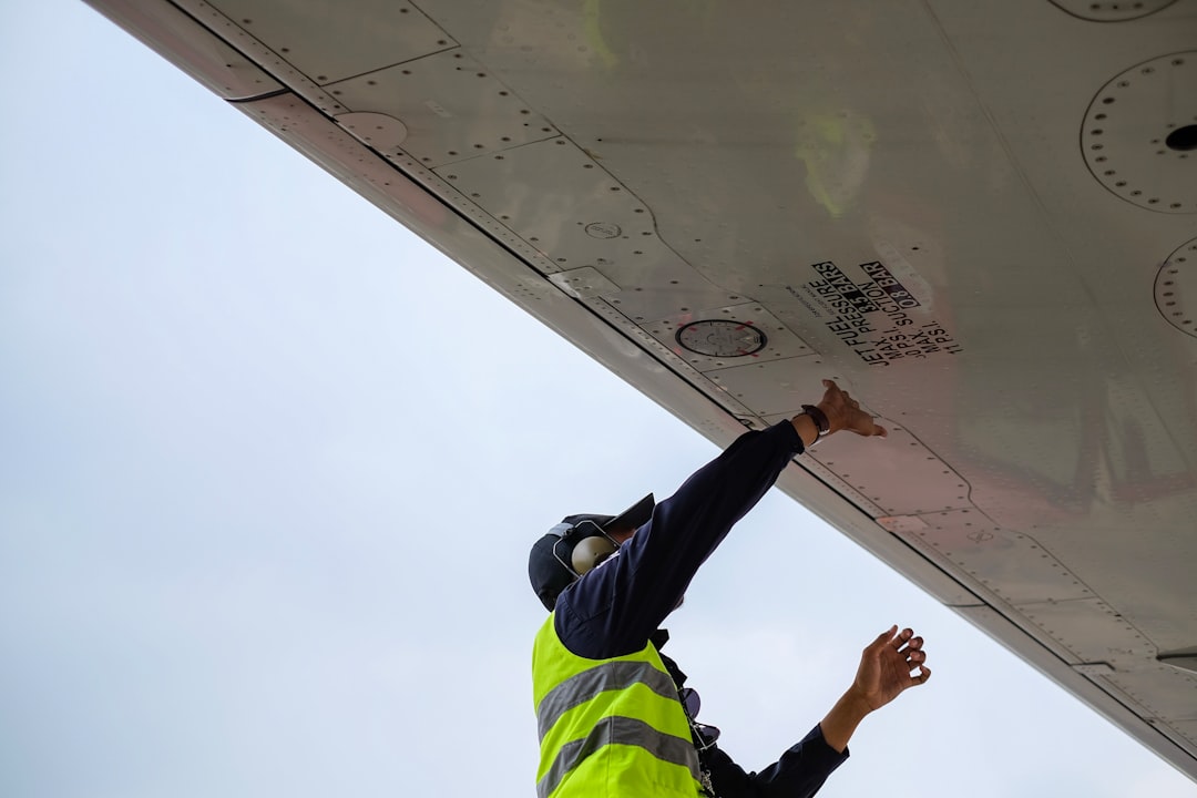 Rensning af Tagrender: En Fundamentalt Vigtig Opgave for Dit Hjem